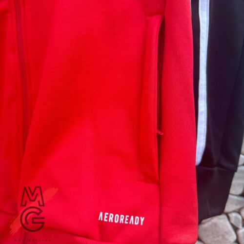 Campera roja mangas negras temporada 2023/24 - Image 4
