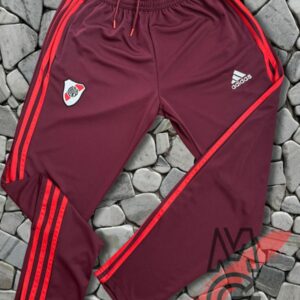 Pantalón bordo tiras rojas bolsillos c/cierre temporada 2023/24