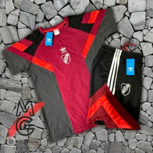 Conjunto estilo retro Adidas Originals 2024/25